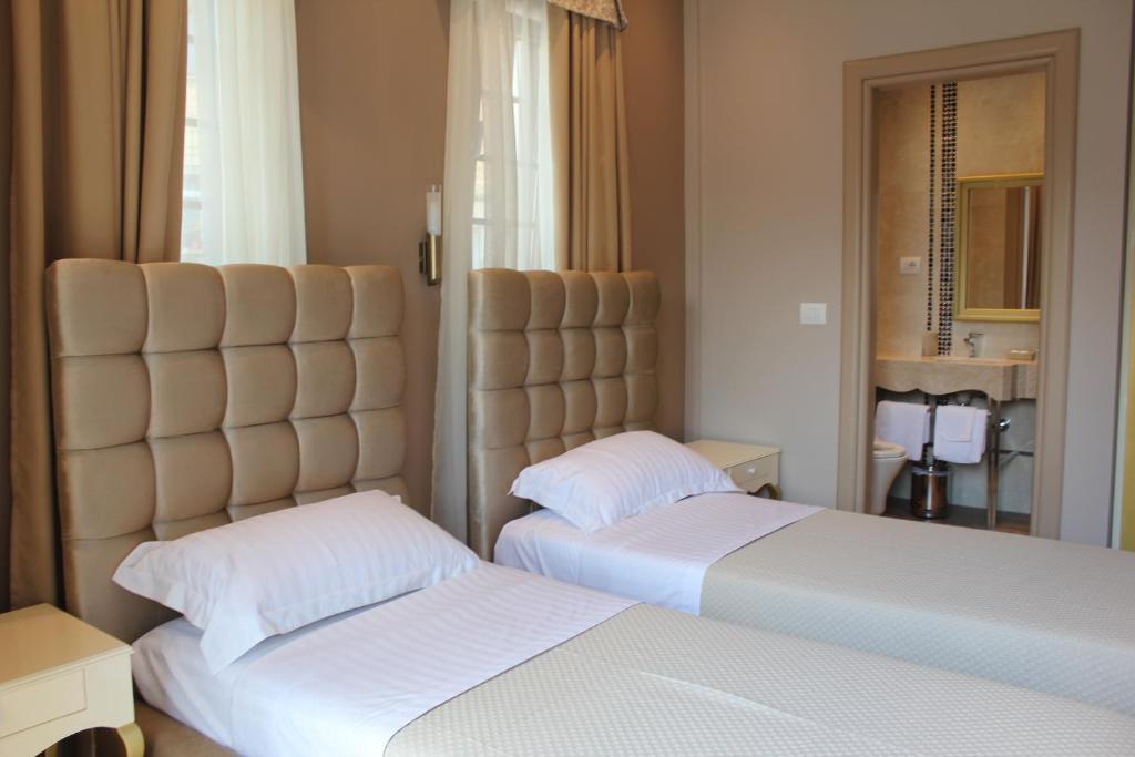Hotel Rezidenca Desaret Berat Bagian luar foto